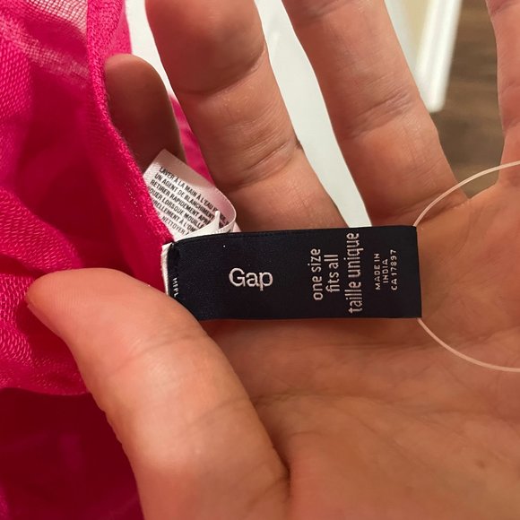 Gap Ombre Pink Scarf NWT - Picture 4 of 4